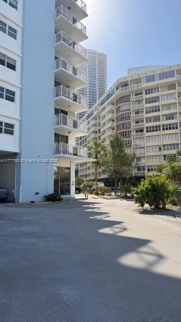 Small Image of 1801 SOUTH OCEAN DR #342, Hallandale Beach Number 26