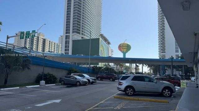 Small Image of 1801 SOUTH OCEAN DR #342, Hallandale Beach Number 3