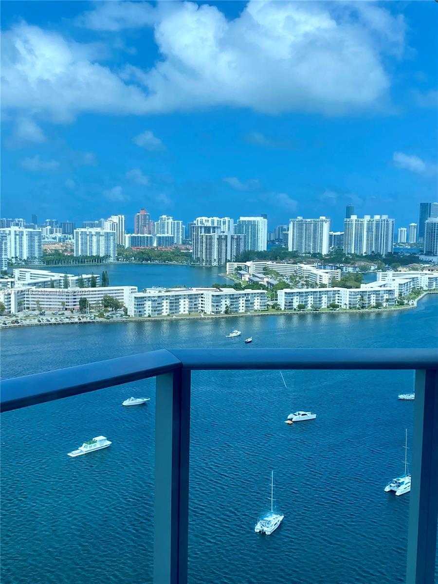 Small Image of 17301 BISCAYNE BLV #LPH 8, North Miami Beach Number 2