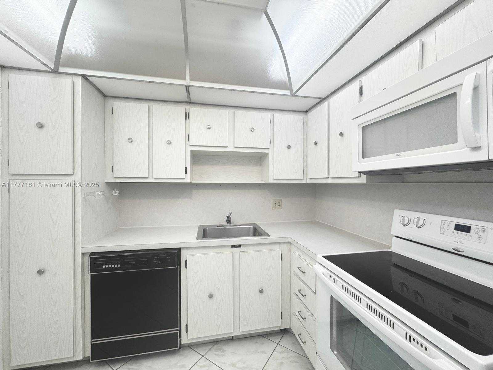 Small Image of 3800 SOUTH OCEAN DR #1114, Hollywood Number 35