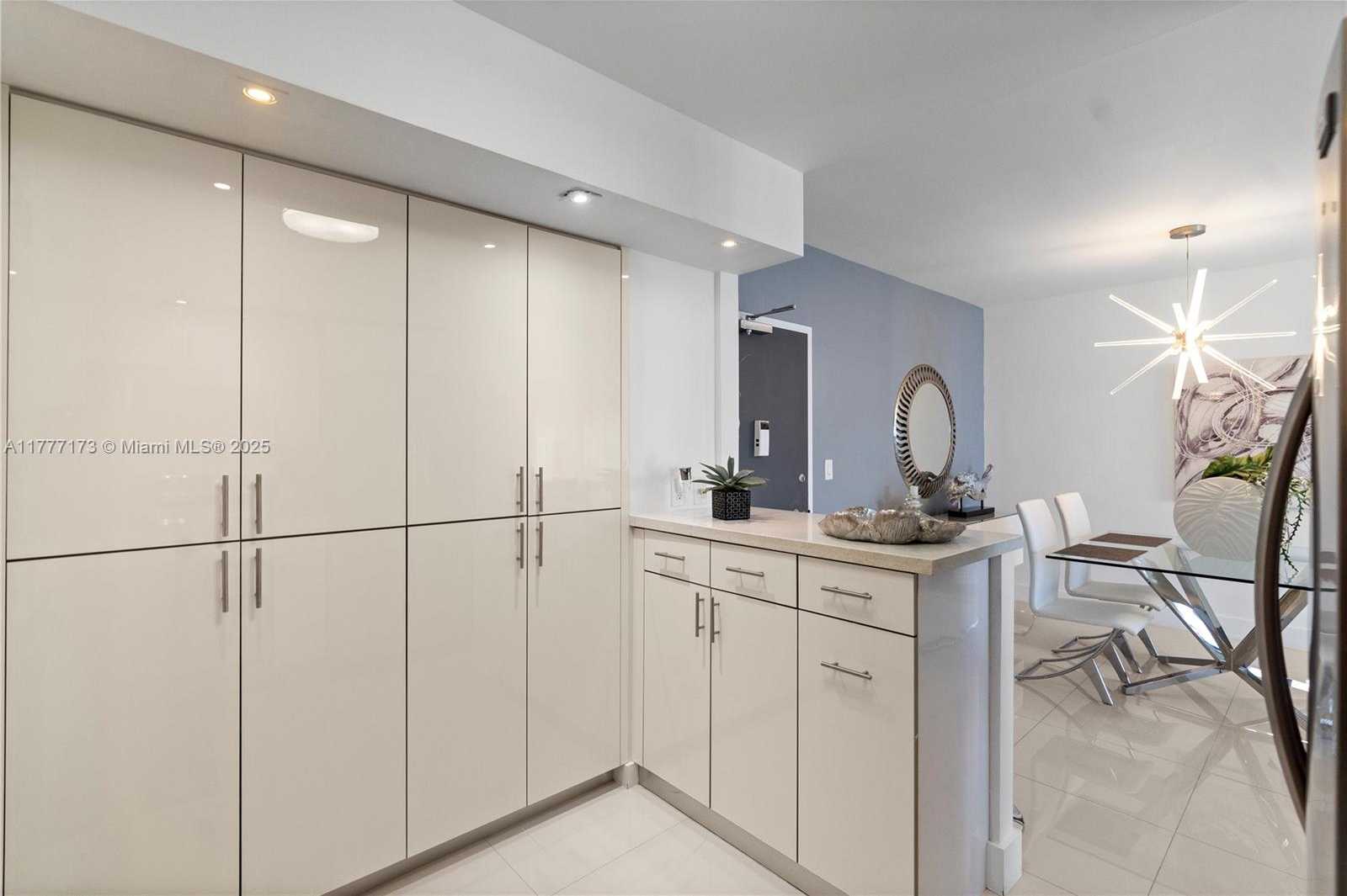 Small Image of 1950 SOUTH OCEAN DR #12H, Hallandale Beach Number 16