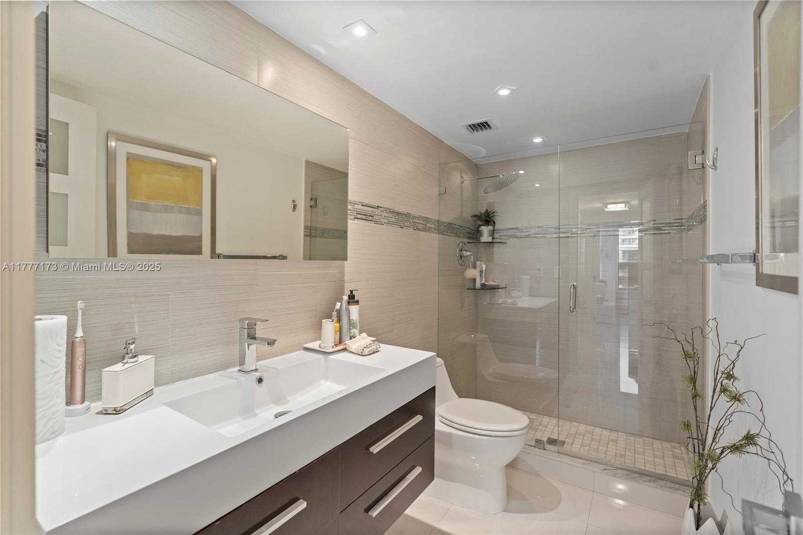 Small Image of 1950 SOUTH OCEAN DR #12H, Hallandale Beach Number 24