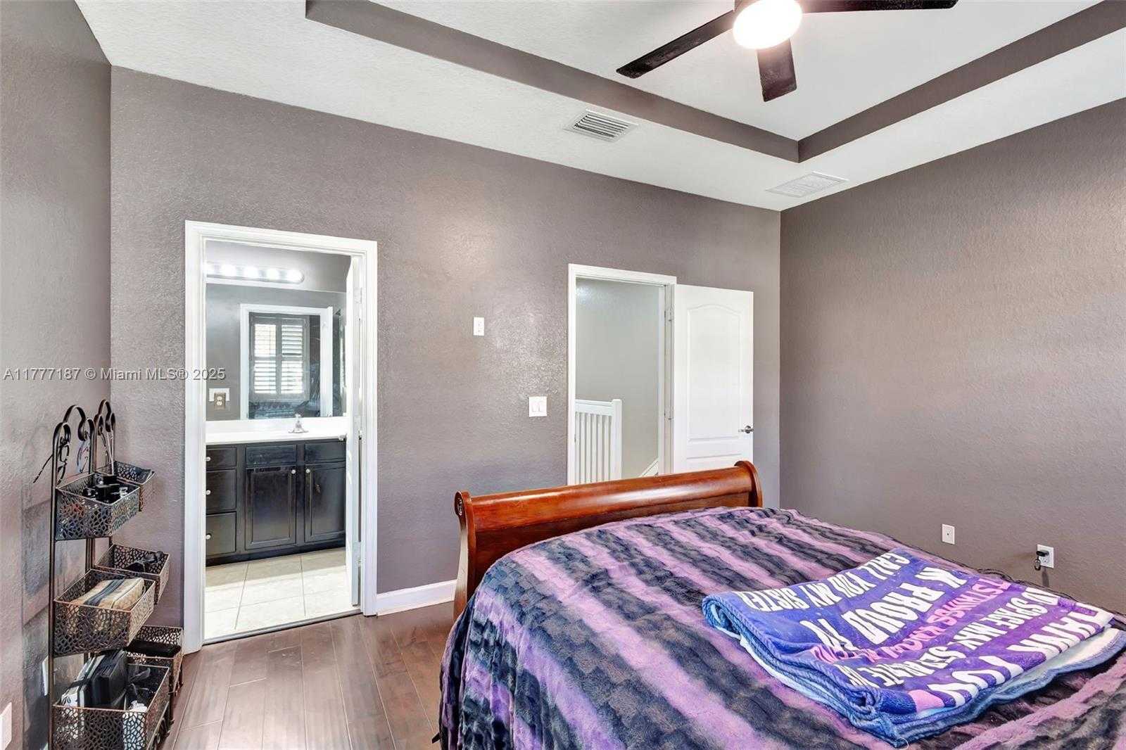 Small Image of 4343 CHALMERS LN, West Palm Beach Number 19