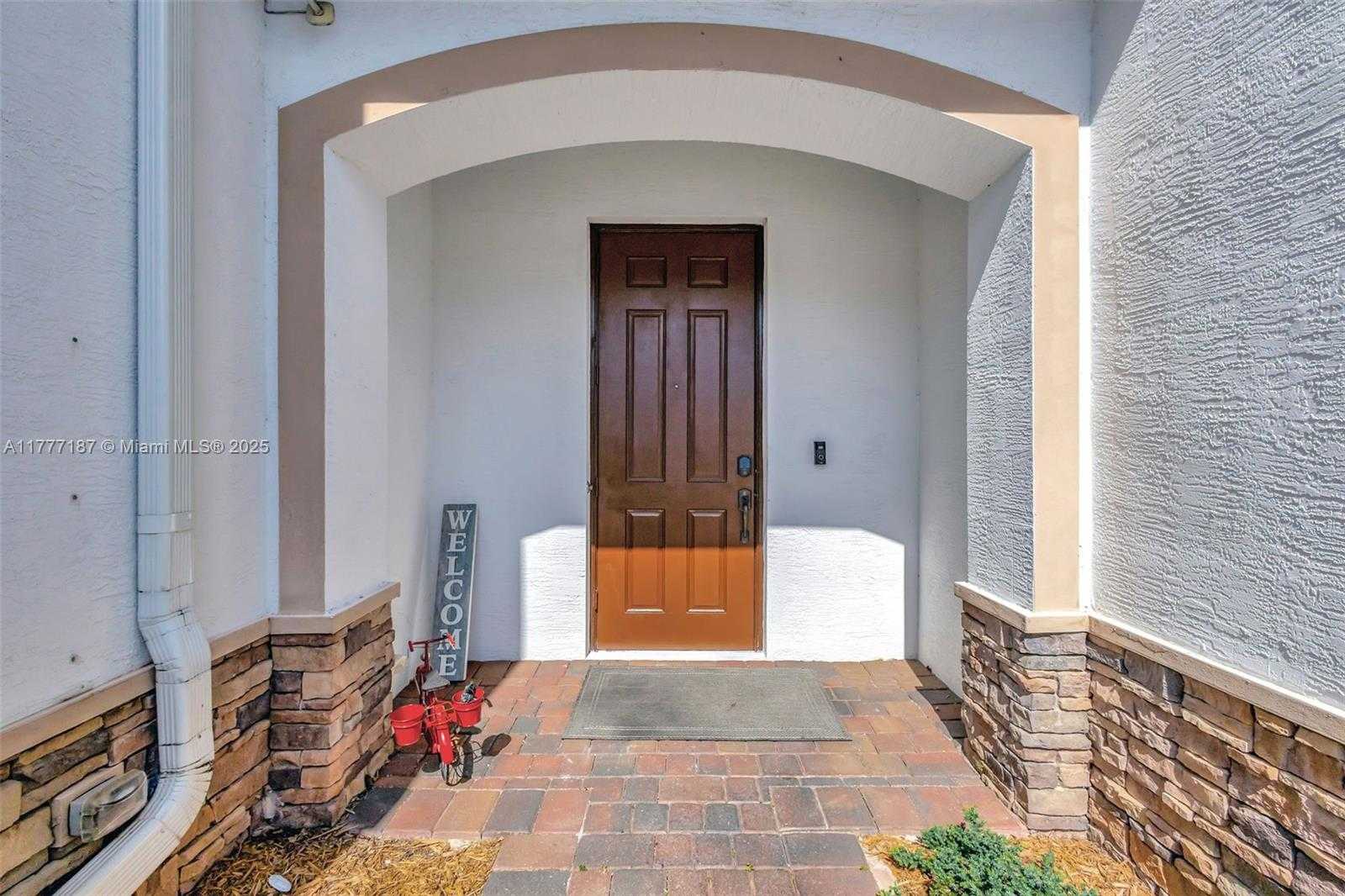 Small Image of 4343 CHALMERS LN, West Palm Beach Number 2