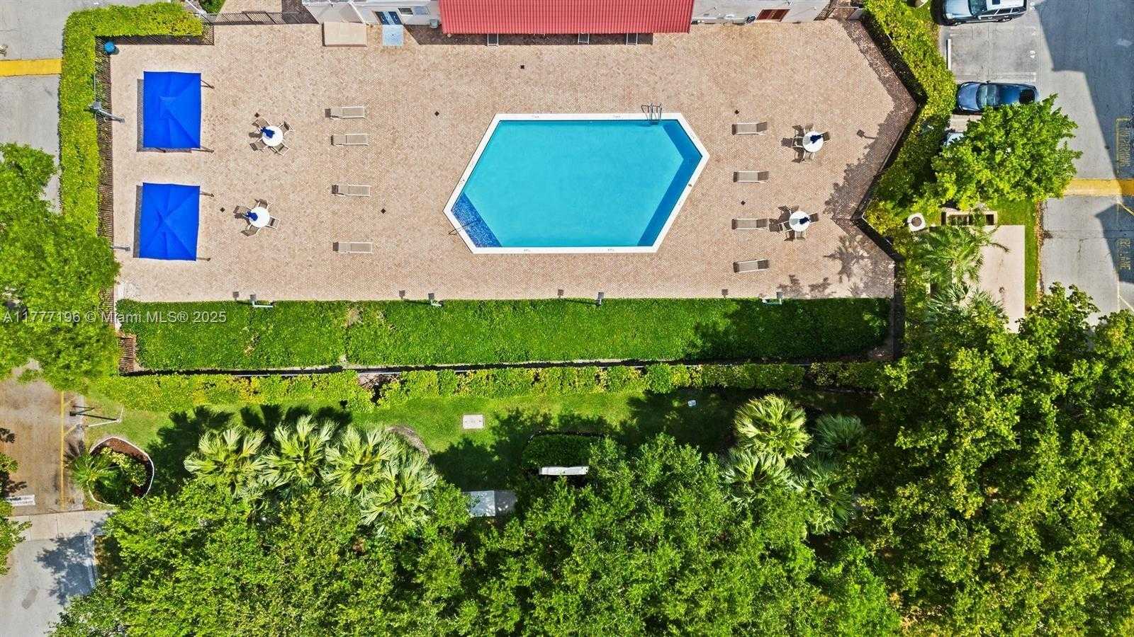 Small Image of 3301 NORTH COUNTRY CLUB DR #612, Aventura Number 18