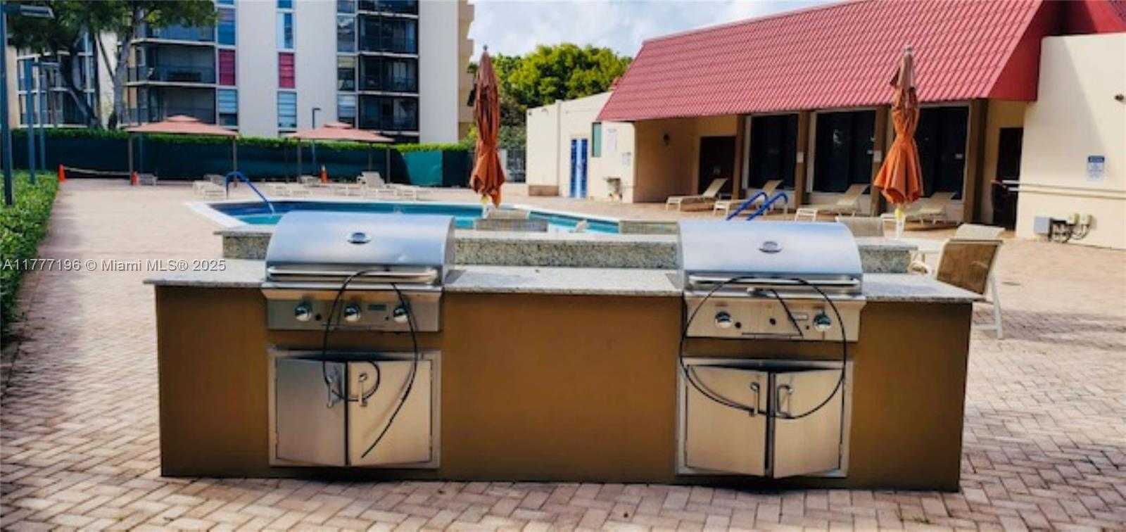 Small Image of 3301 NORTH COUNTRY CLUB DR #612, Aventura Number 19