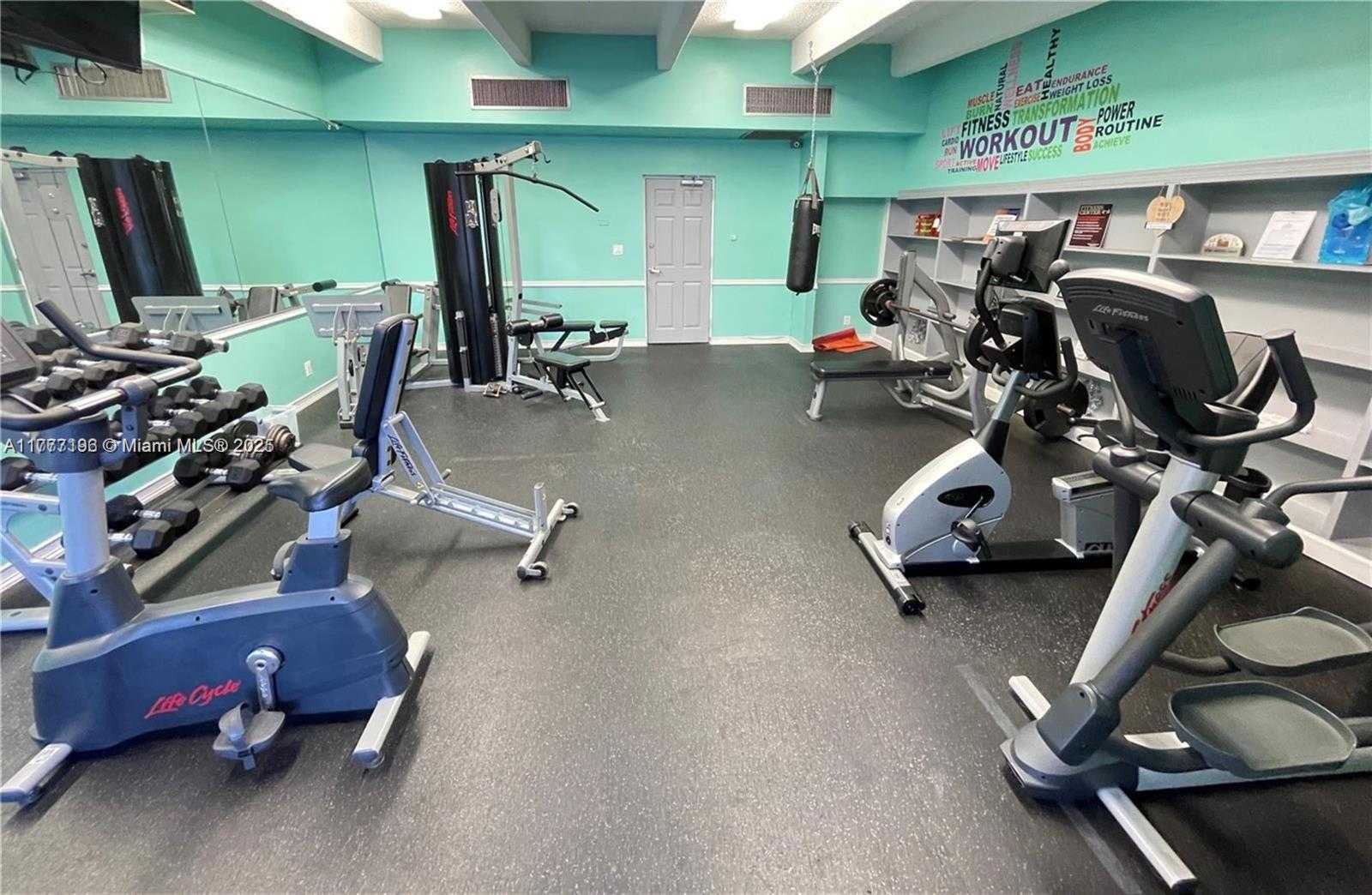 Small Image of 3301 NORTH COUNTRY CLUB DR #612, Aventura Number 20