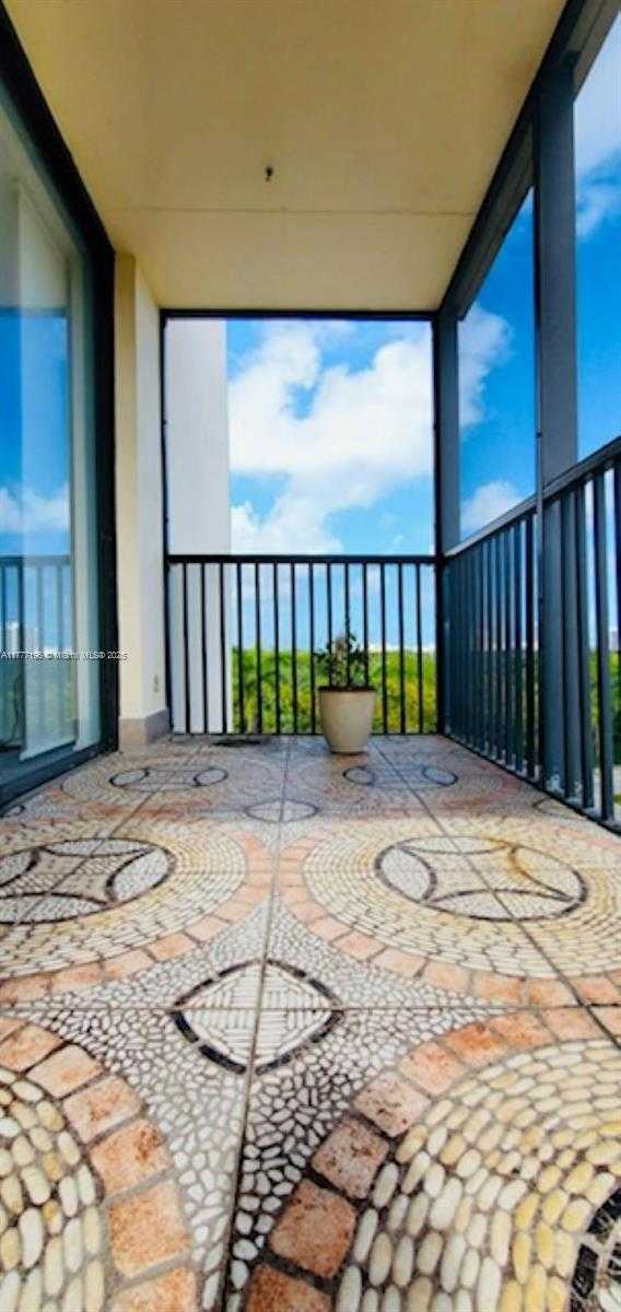 Small Image of 3301 NORTH COUNTRY CLUB DR #612, Aventura Number 9