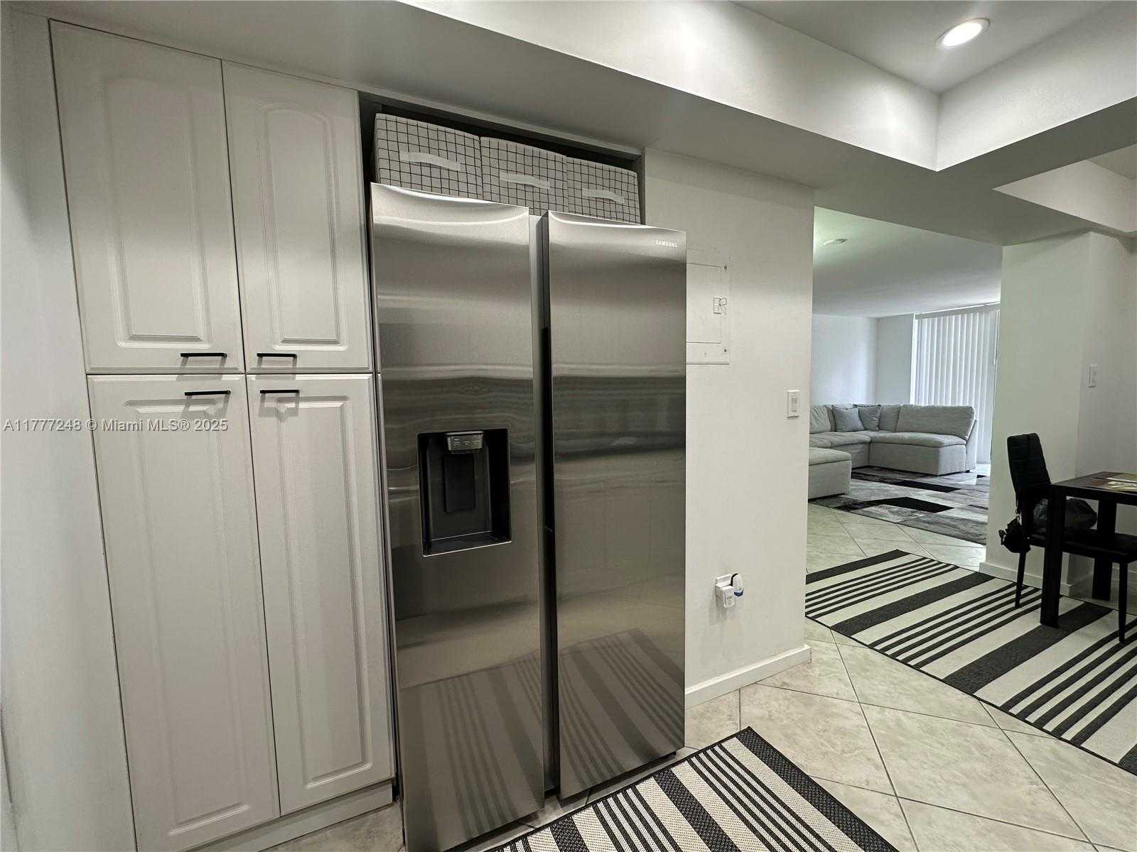 Small Image of 18041 BISCAYNE BLVD #202, Aventura Number 11