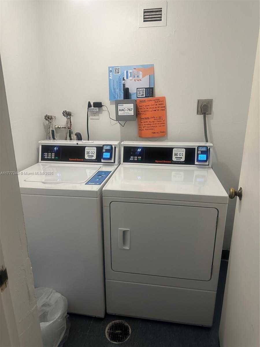 Small Image of 18041 BISCAYNE BLVD #202, Aventura Number 21