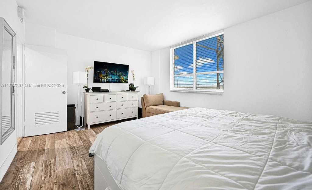 Small Image of 10185 COLLINS AVE #1003, Bal Harbour Number 20