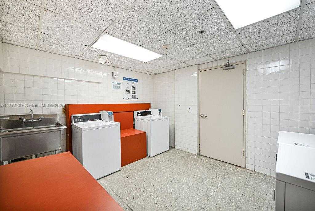 Small Image of 10185 COLLINS AVE #1003, Bal Harbour Number 32