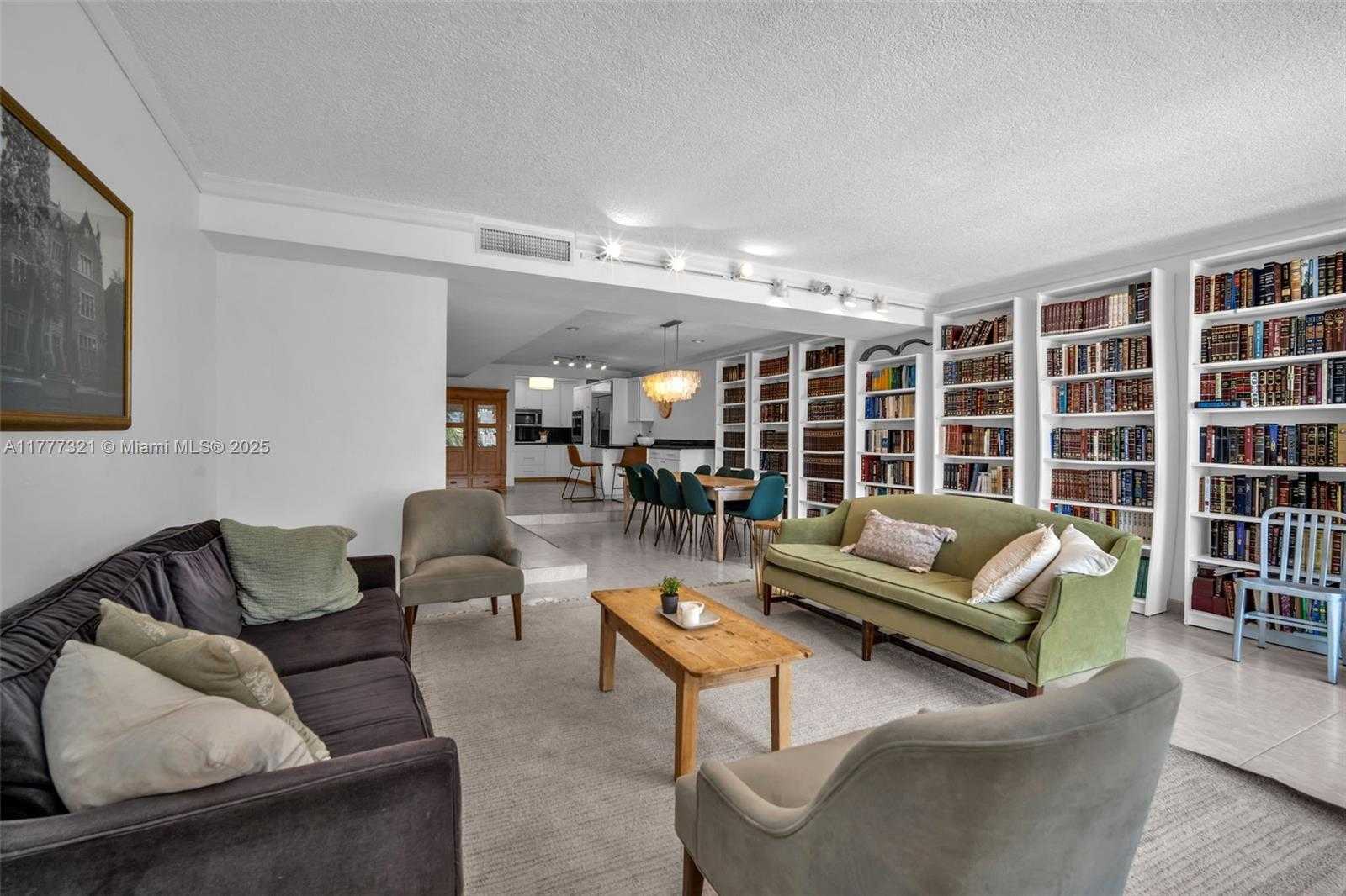 Small Image of 314 POINCIANA DR #806, Sunny Isles Beach Number 14