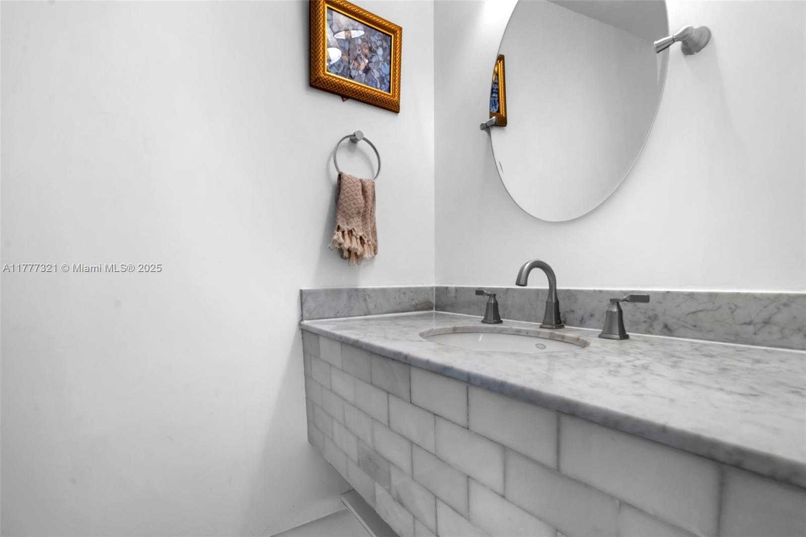 Small Image of 314 POINCIANA DR #806, Sunny Isles Beach Number 16