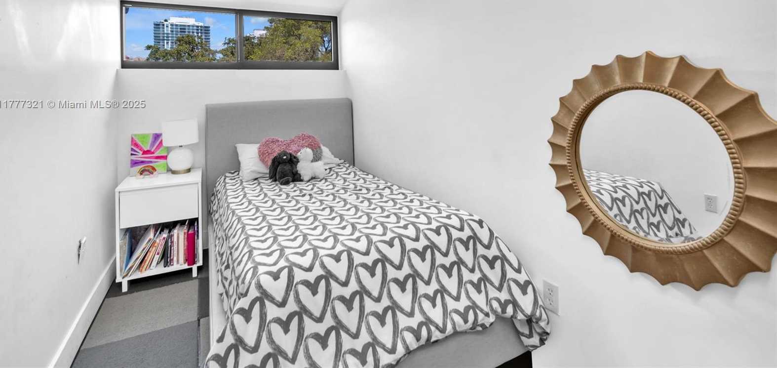 Small Image of 314 POINCIANA DR #806, Sunny Isles Beach Number 19