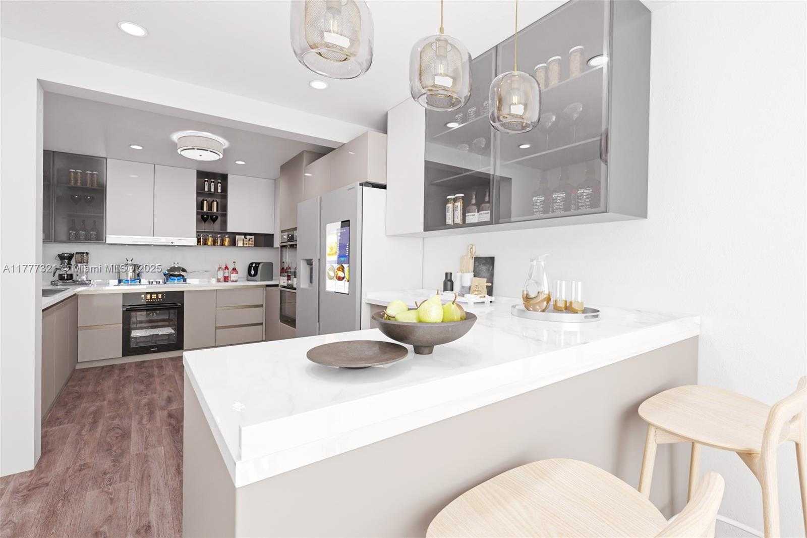 Small Image of 314 POINCIANA DR #806, Sunny Isles Beach Number 2