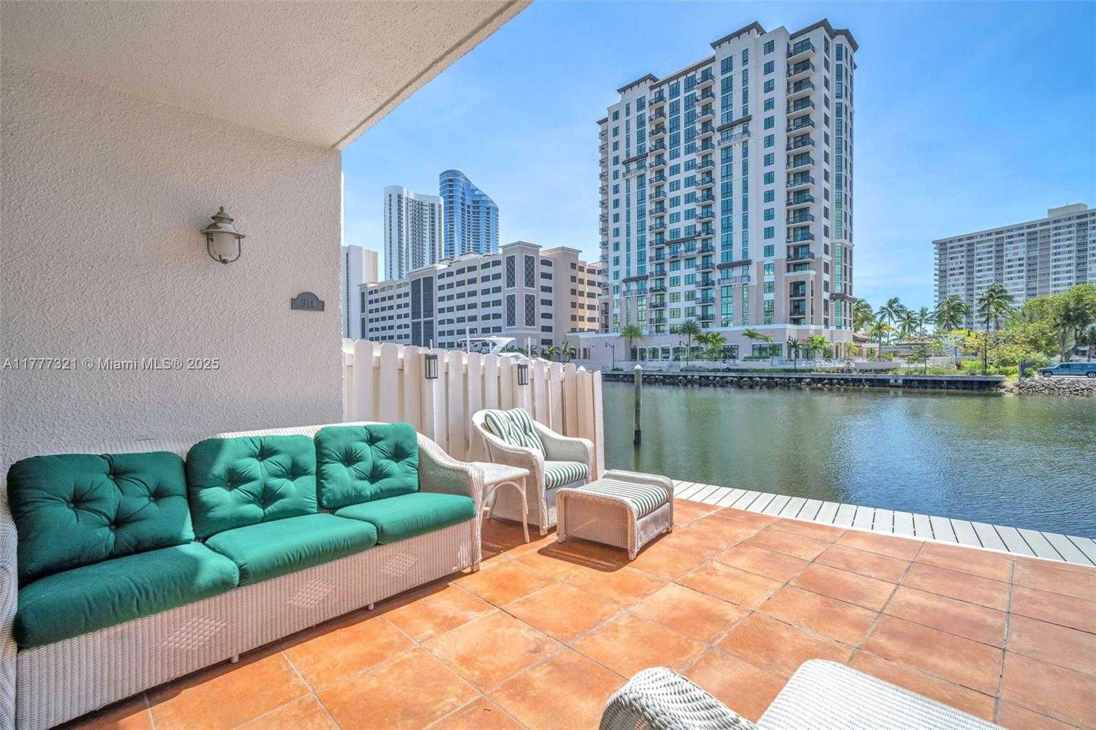 Small Image of 314 POINCIANA DR #806, Sunny Isles Beach Number 42