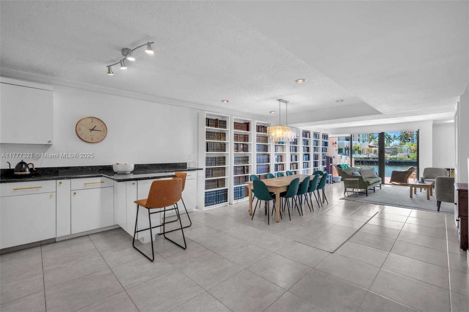 Small Image of 314 POINCIANA DR #806, Sunny Isles Beach Number 7