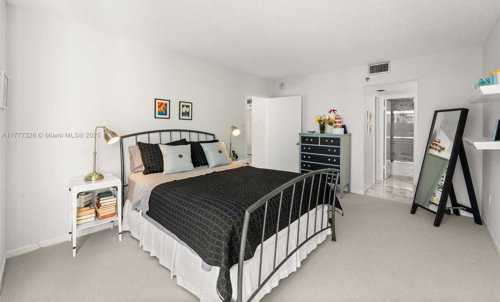 Small Image of 9 ISLAND AVE #1910, Miami Beach Number 16