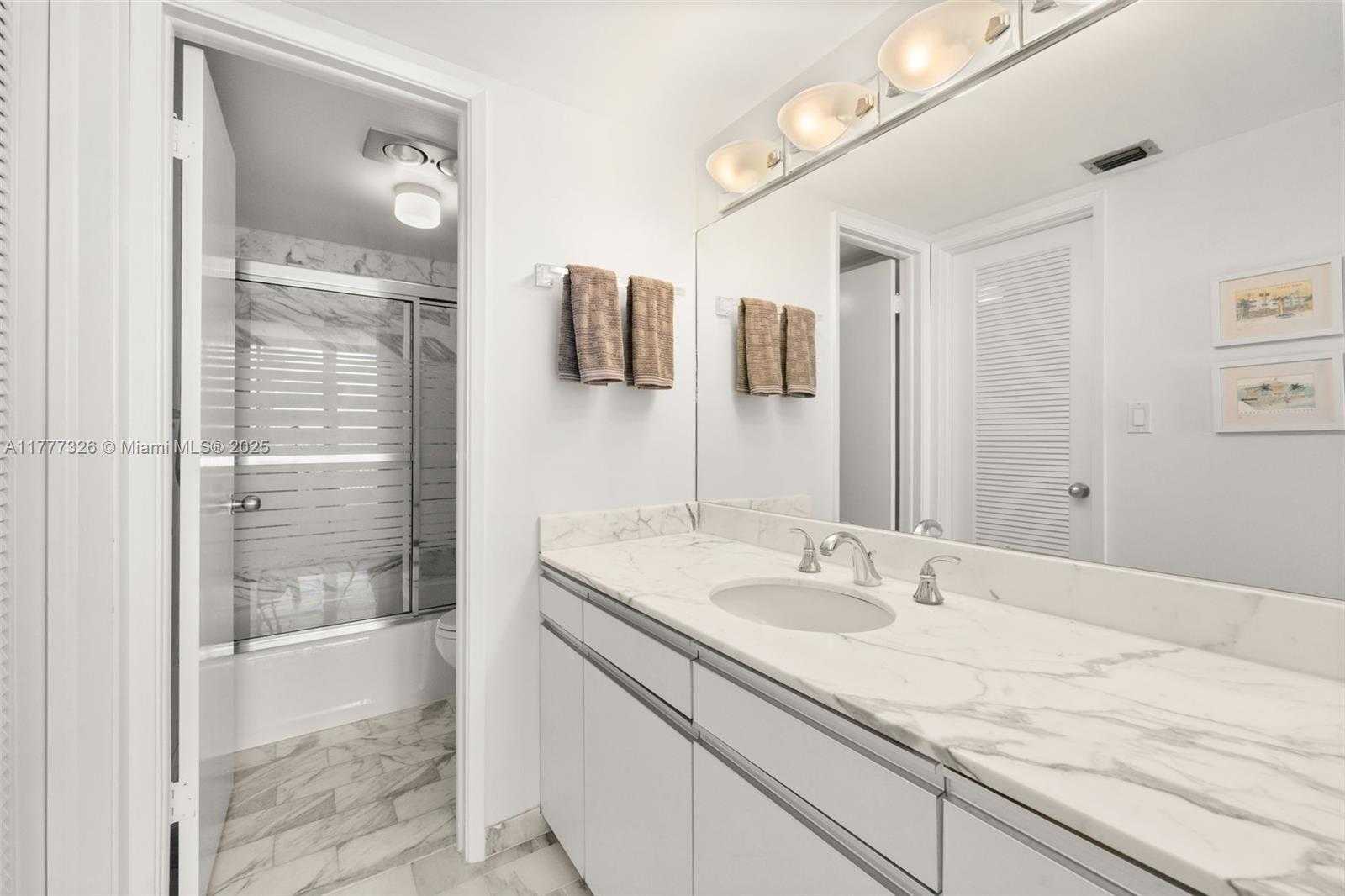 Small Image of 9 ISLAND AVE #1910, Miami Beach Number 17