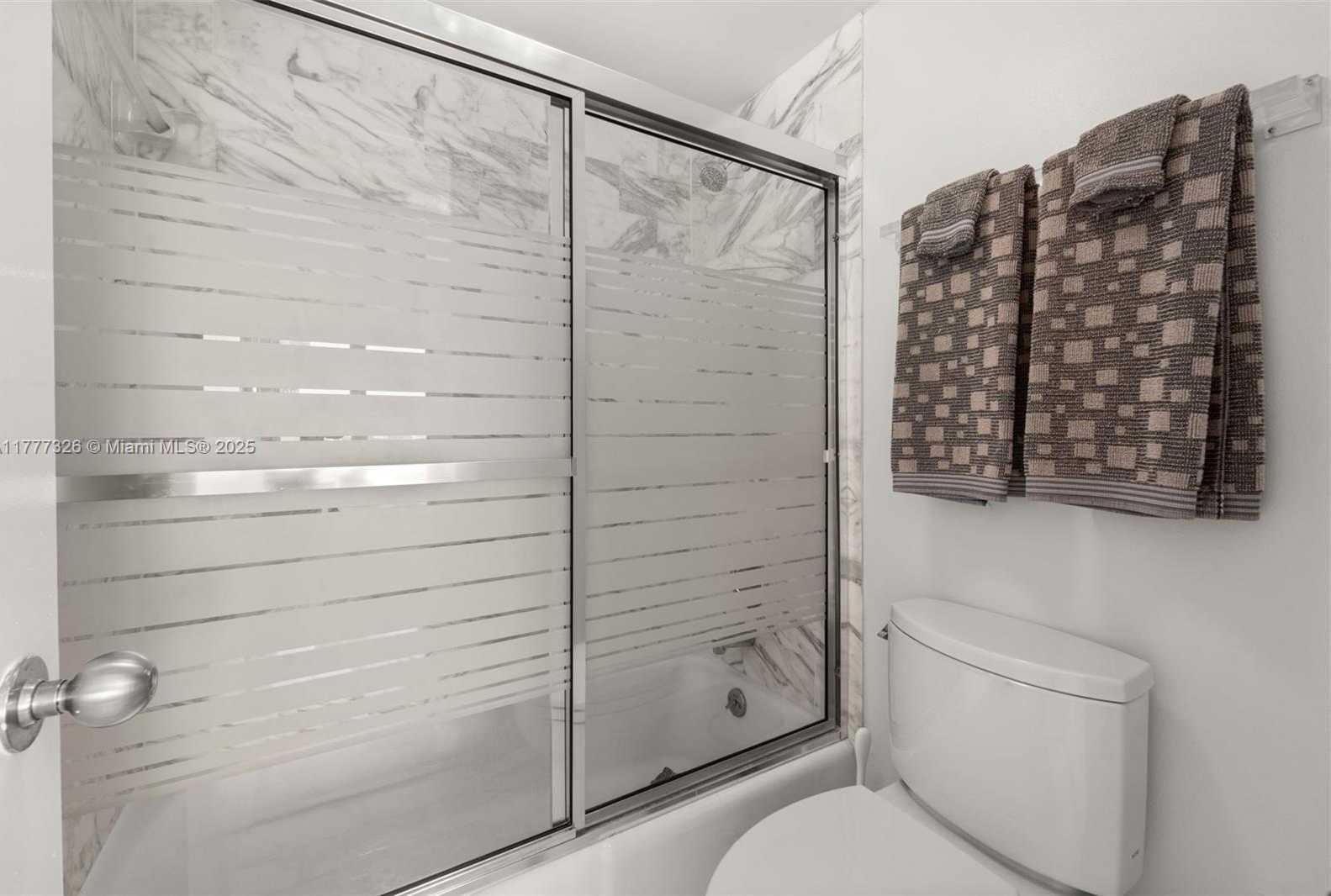 Small Image of 9 ISLAND AVE #1910, Miami Beach Number 20
