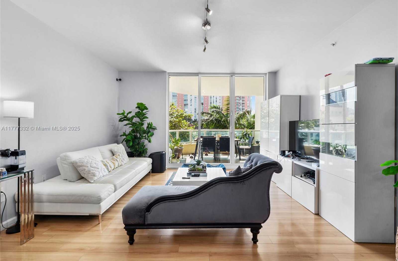 Small Image of 3340 NORTH EAST 190TH ST #304, Aventura Number 6