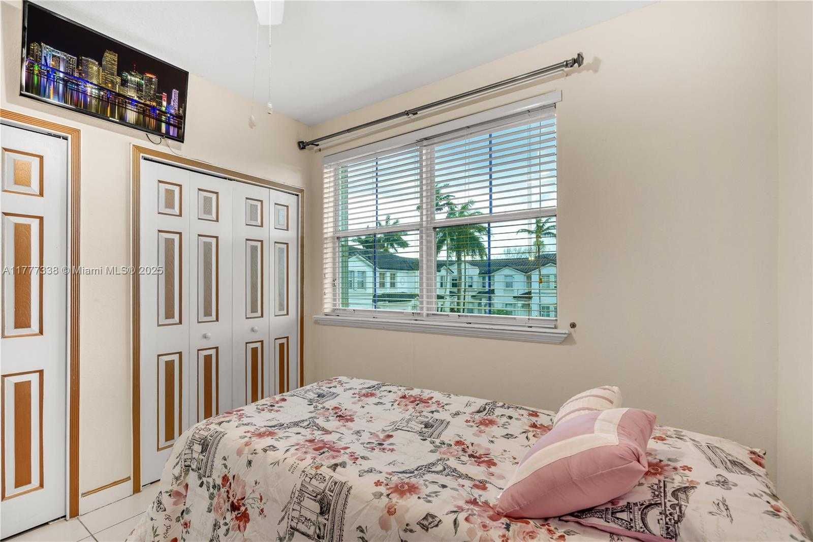 Small Image of 5570 NORTH WEST 107TH AVE #902, Doral Number 15