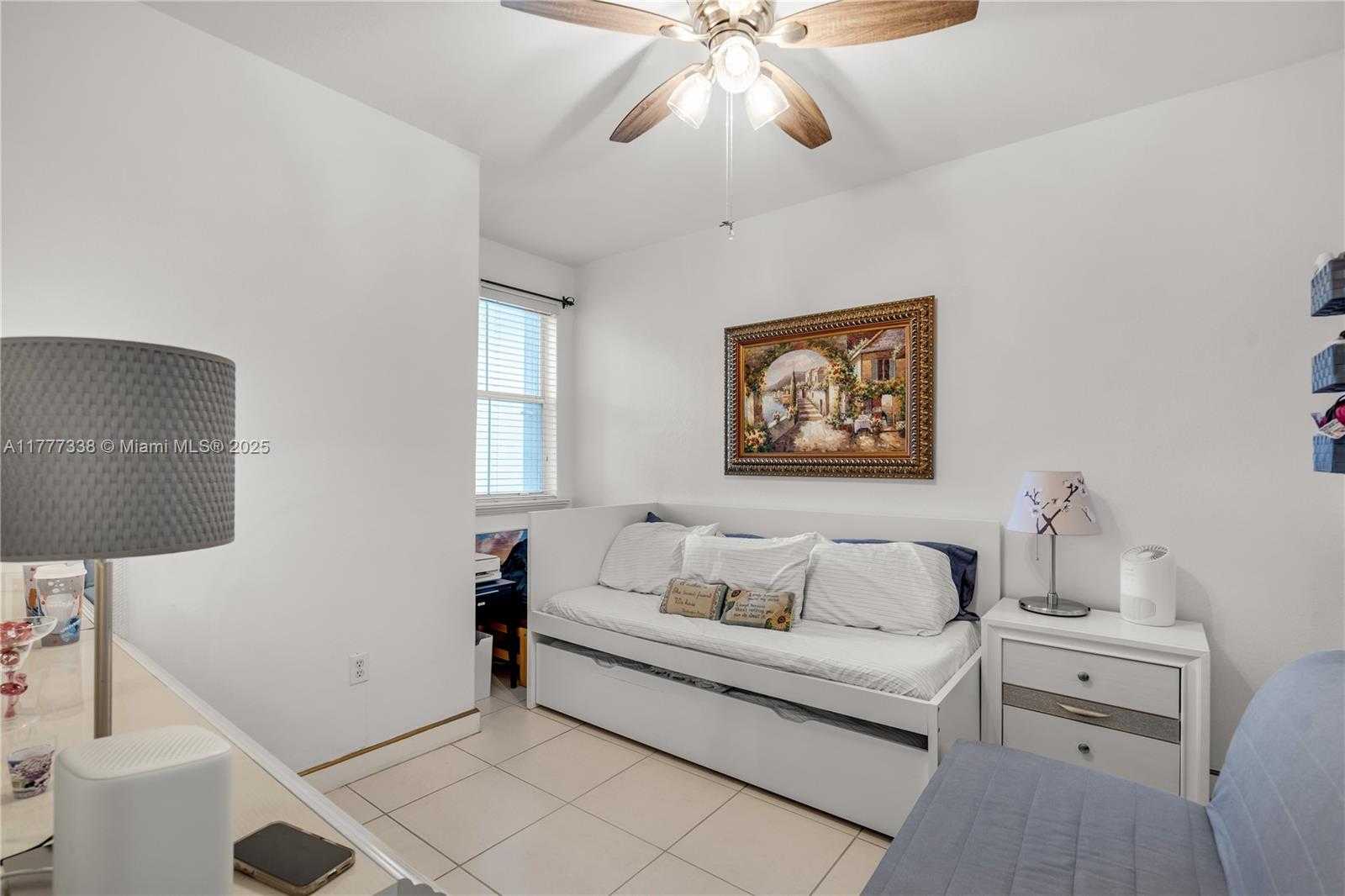 Small Image of 5570 NORTH WEST 107TH AVE #902, Doral Number 16