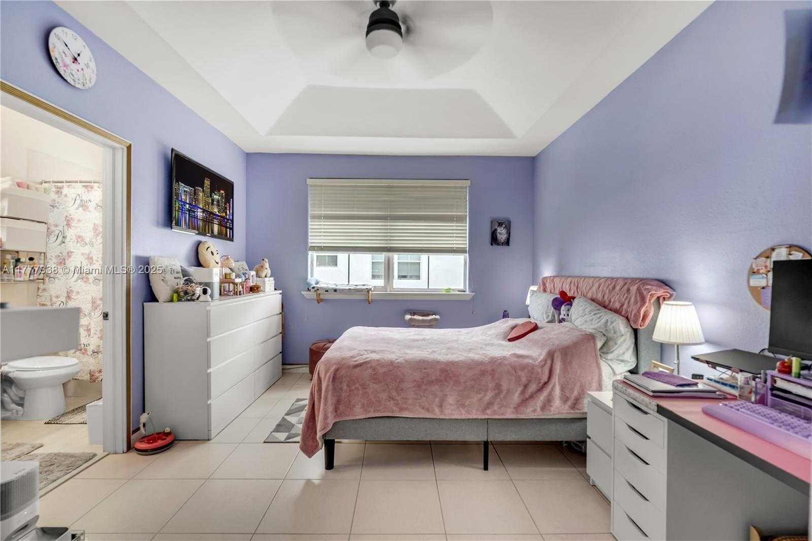 Small Image of 5570 NORTH WEST 107TH AVE #902, Doral Number 19