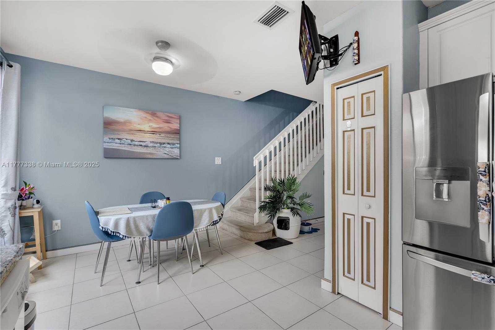 Small Image of 5570 NORTH WEST 107TH AVE #902, Doral Number 8