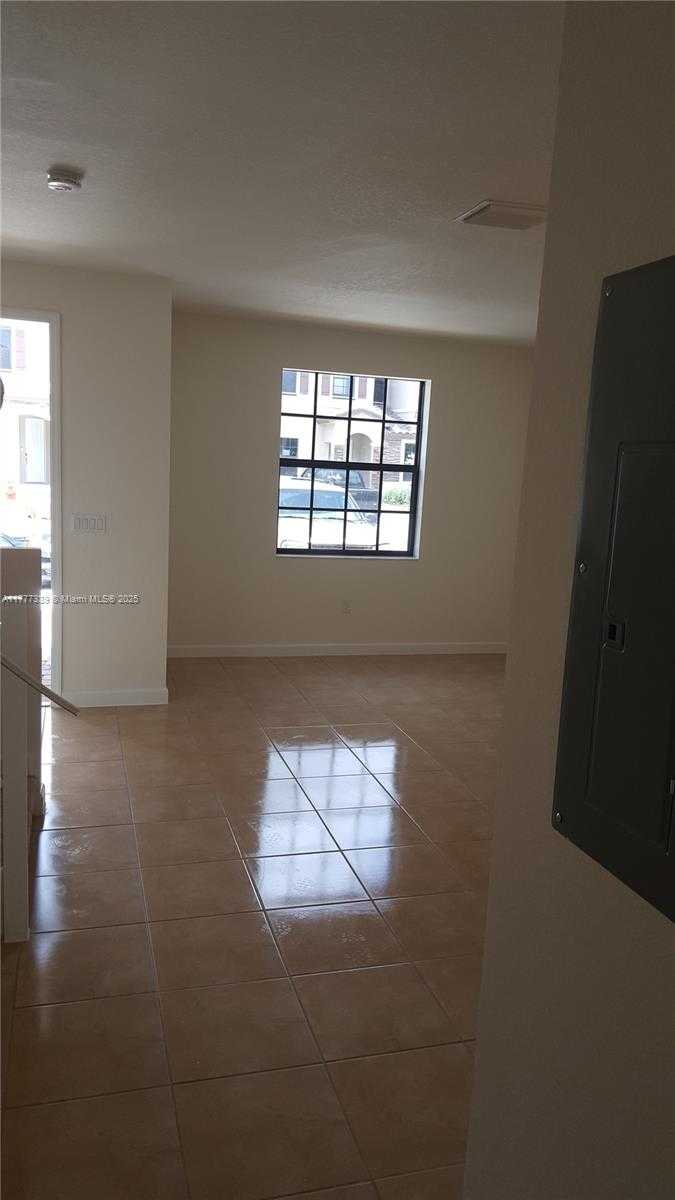 Small Image of 11578 SOUTH WEST 248TH TER #1, Homestead Number 3