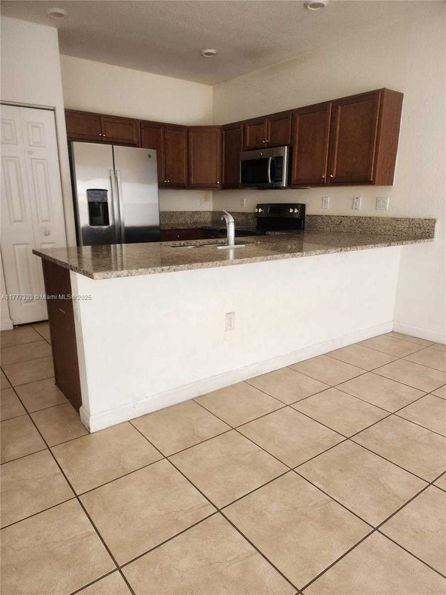 Small Image of 11578 SOUTH WEST 248TH TER #1, Homestead Number 4