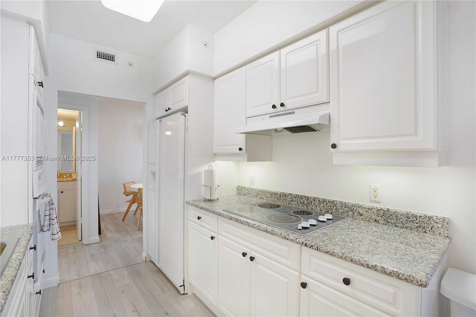 Small Image of 4779 COLLINS AVE #2908, Miami Beach Number 16