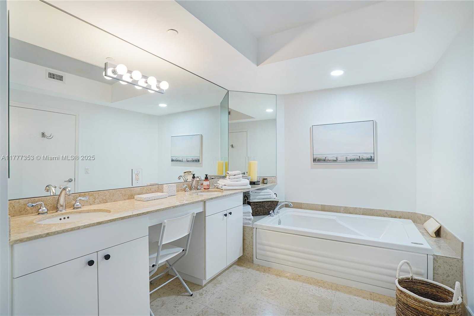 Small Image of 4779 COLLINS AVE #2908, Miami Beach Number 26