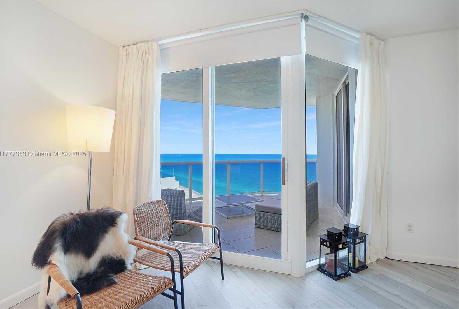 Small Image of 4779 COLLINS AVE #2908, Miami Beach Number 8