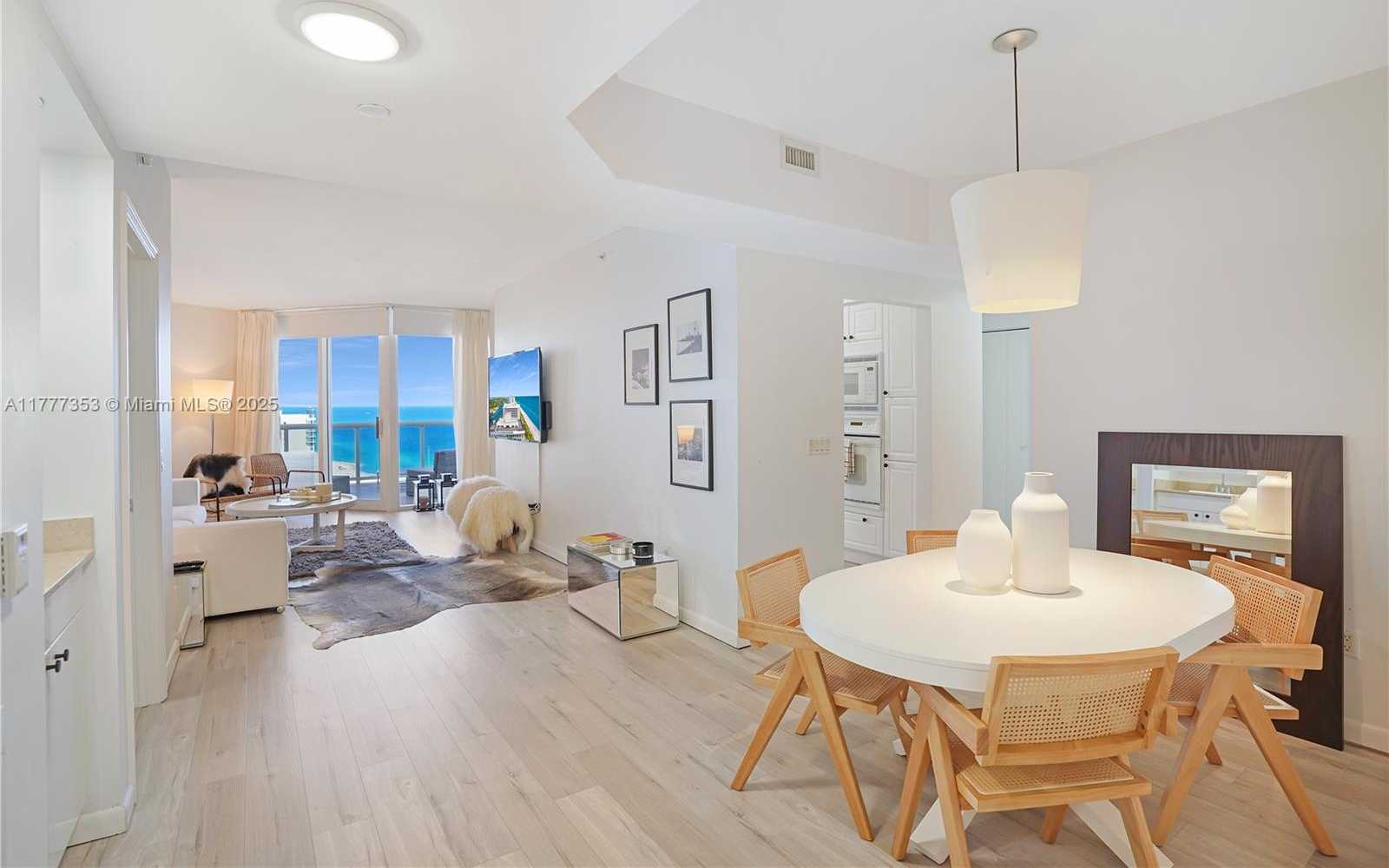 Small Image of 4779 COLLINS AVE #2908, Miami Beach Number 9