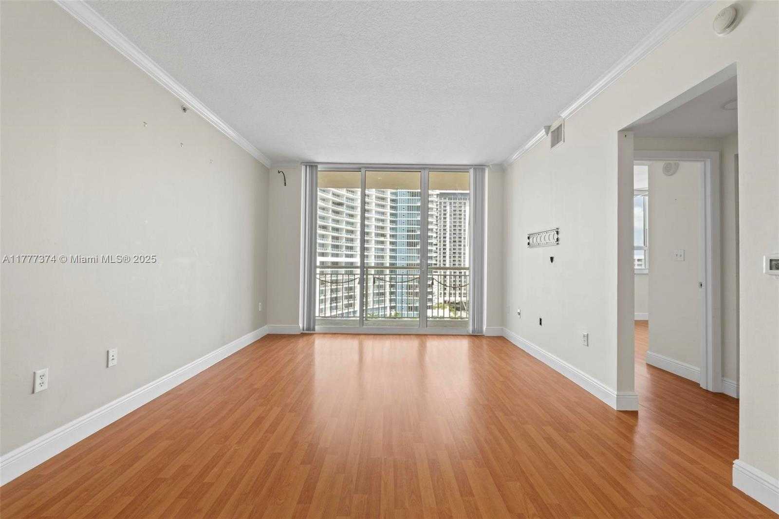 Small Image of 2000 NORTH BAYSHORE DR #1207, Miami Number 11