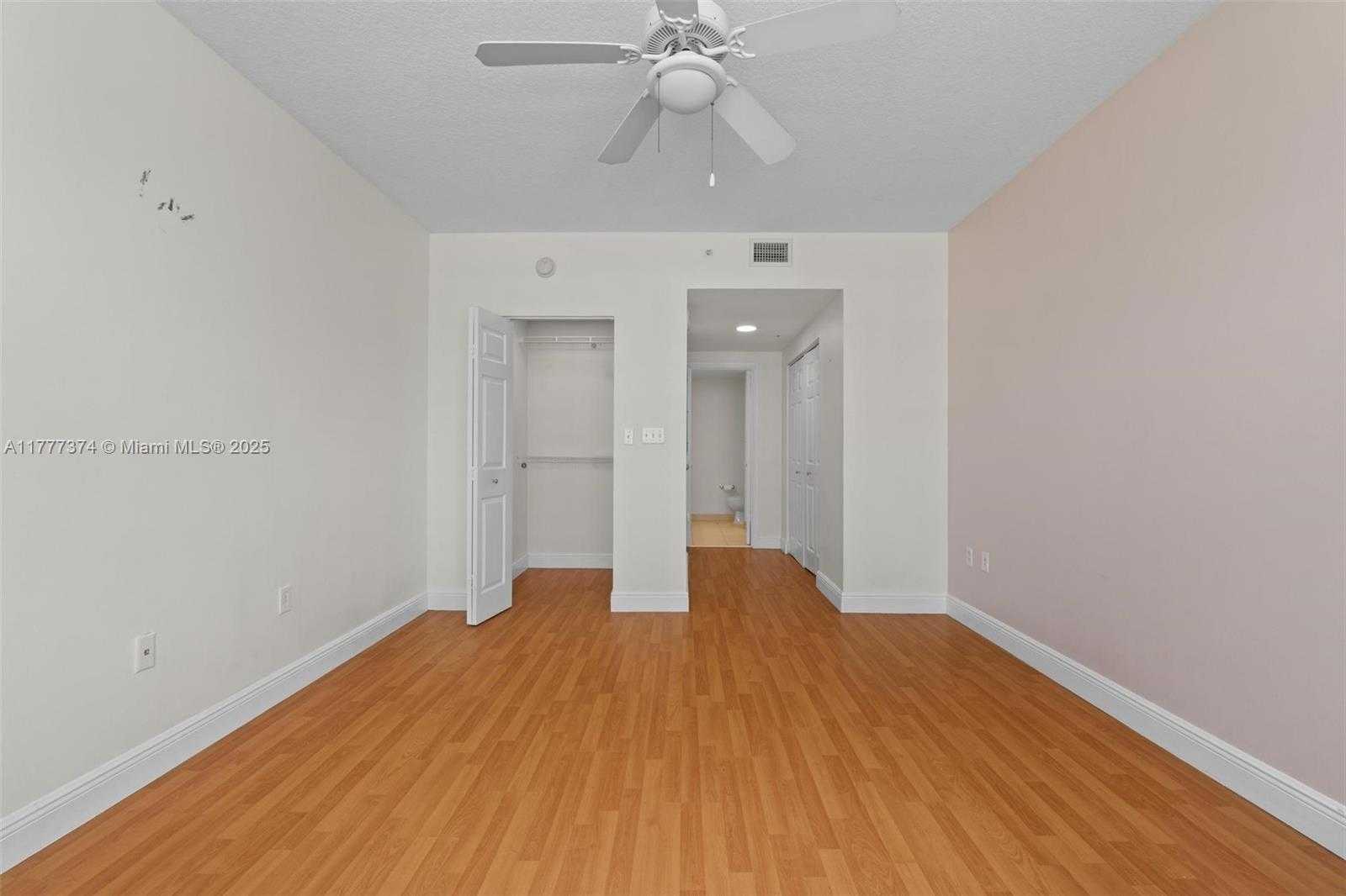 Small Image of 2000 NORTH BAYSHORE DR #1207, Miami Number 14