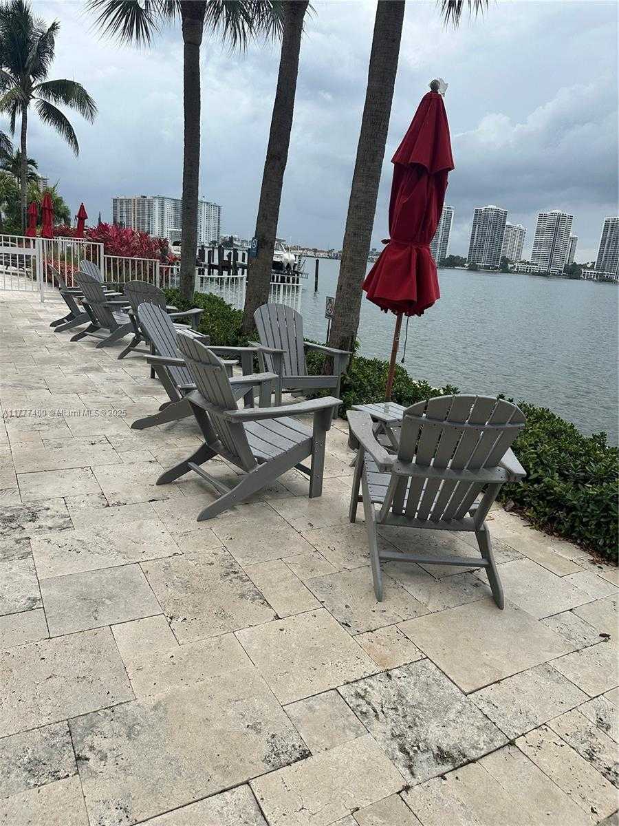 Small Image of 18100 #903, Sunny Isles Beach Number 22