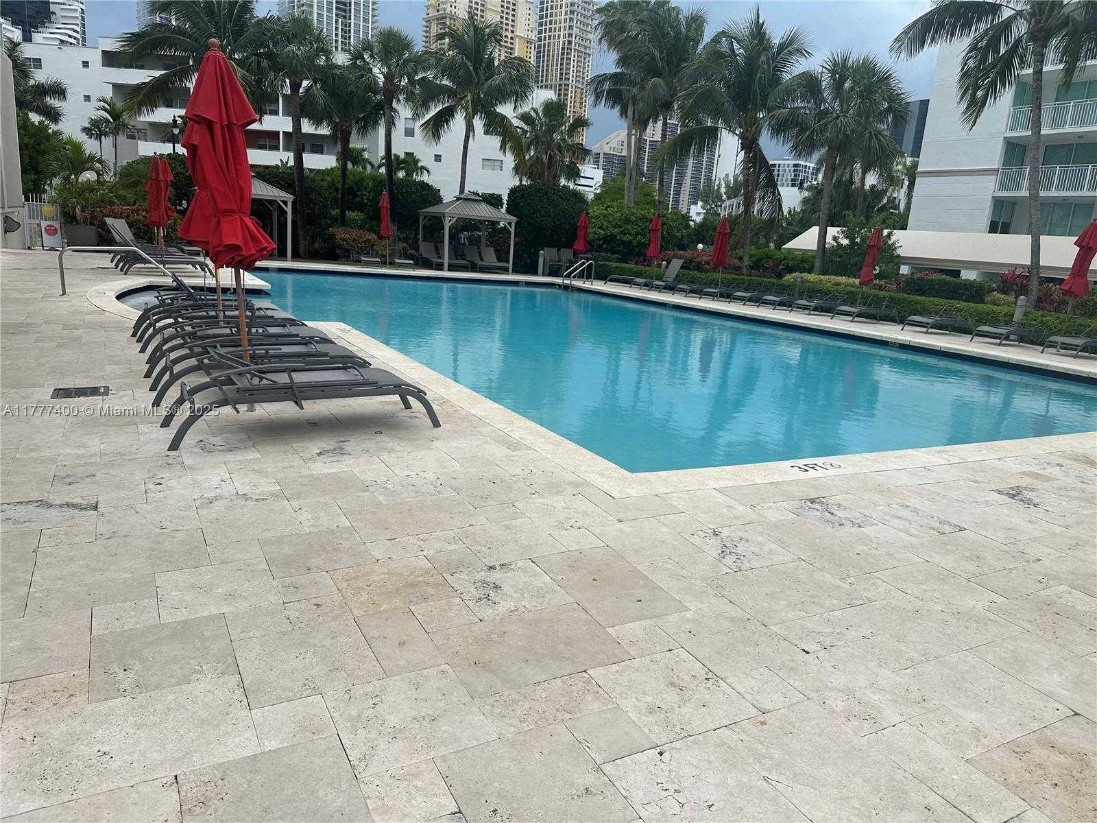 Small Image of 18100 #903, Sunny Isles Beach Number 23