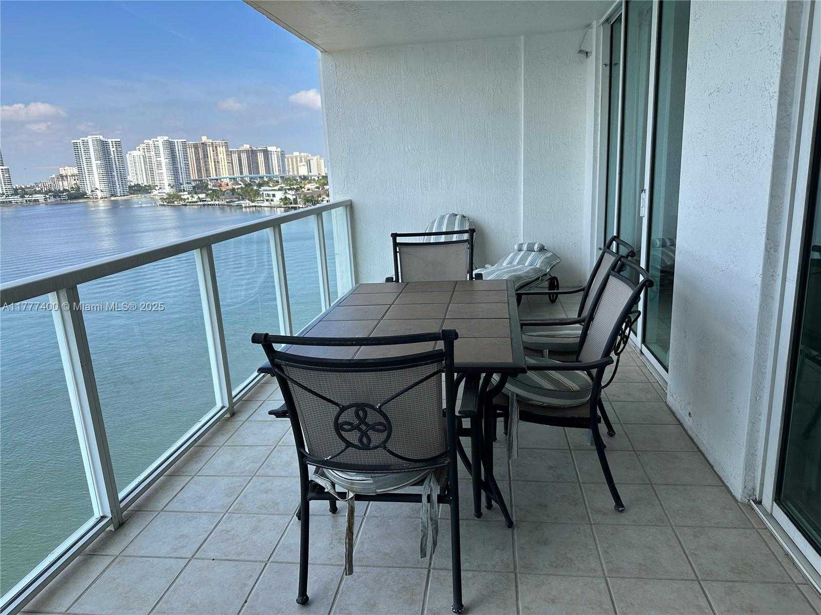 Small Image of 18100 #903, Sunny Isles Beach Number 33