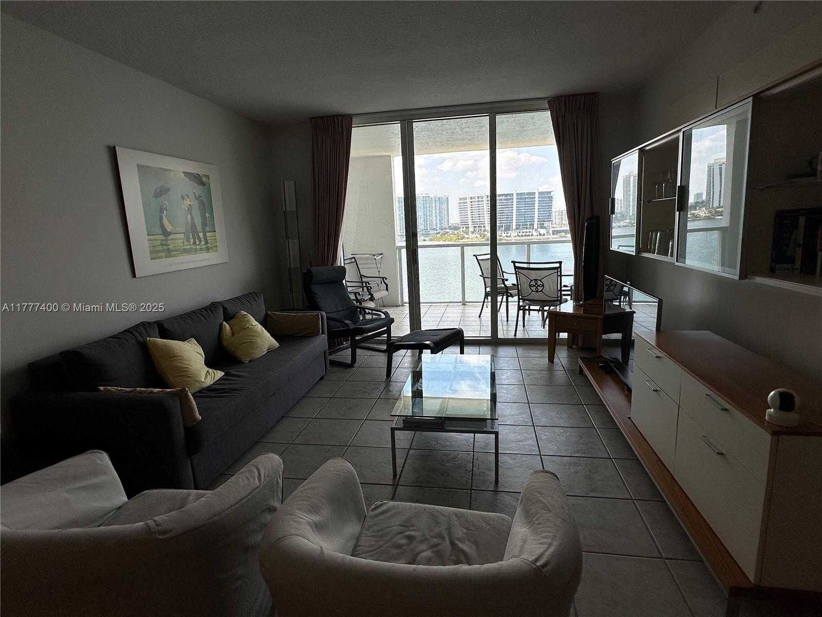 Small Image of 18100 #903, Sunny Isles Beach Number 34