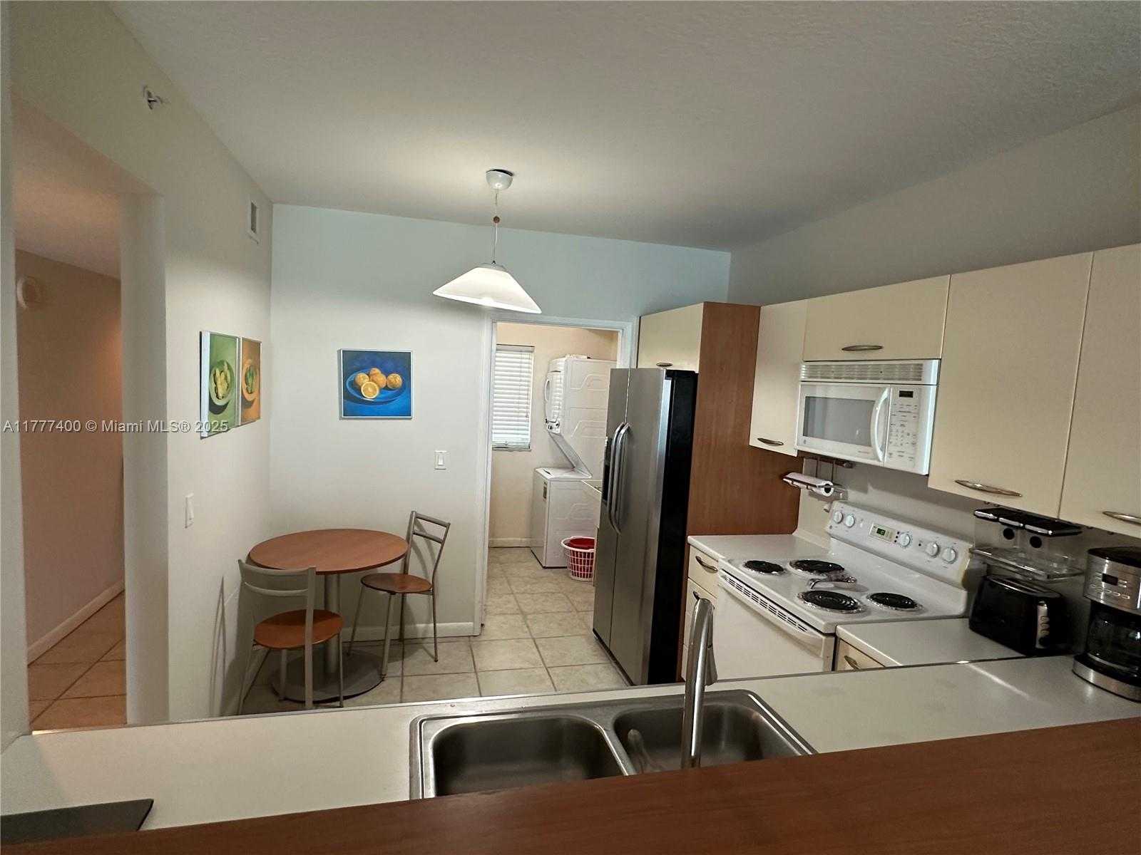 Small Image of 18100 #903, Sunny Isles Beach Number 8