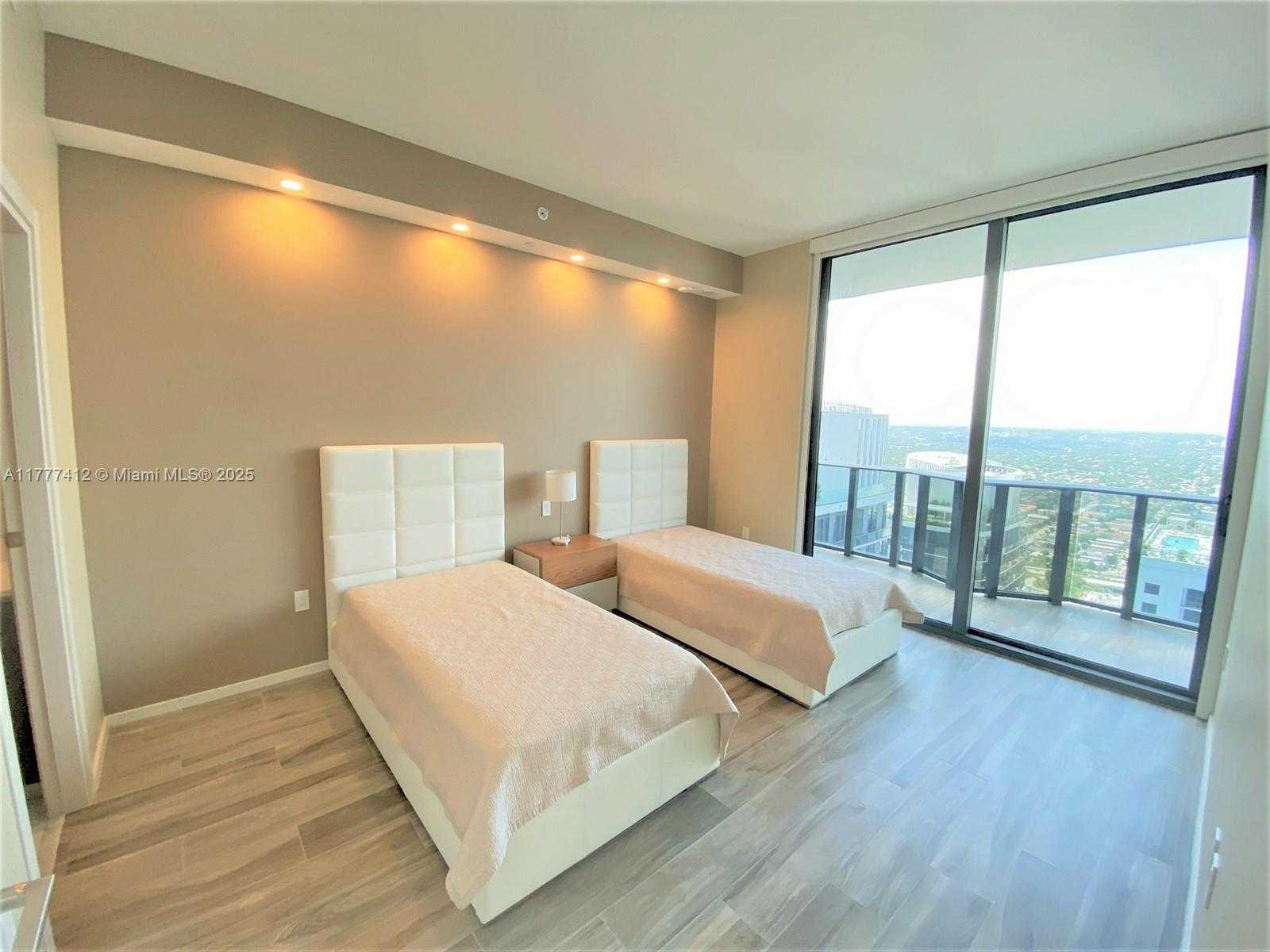 Small Image of 801 SOUTH MIAMI AVE #5410, Miami Number 33