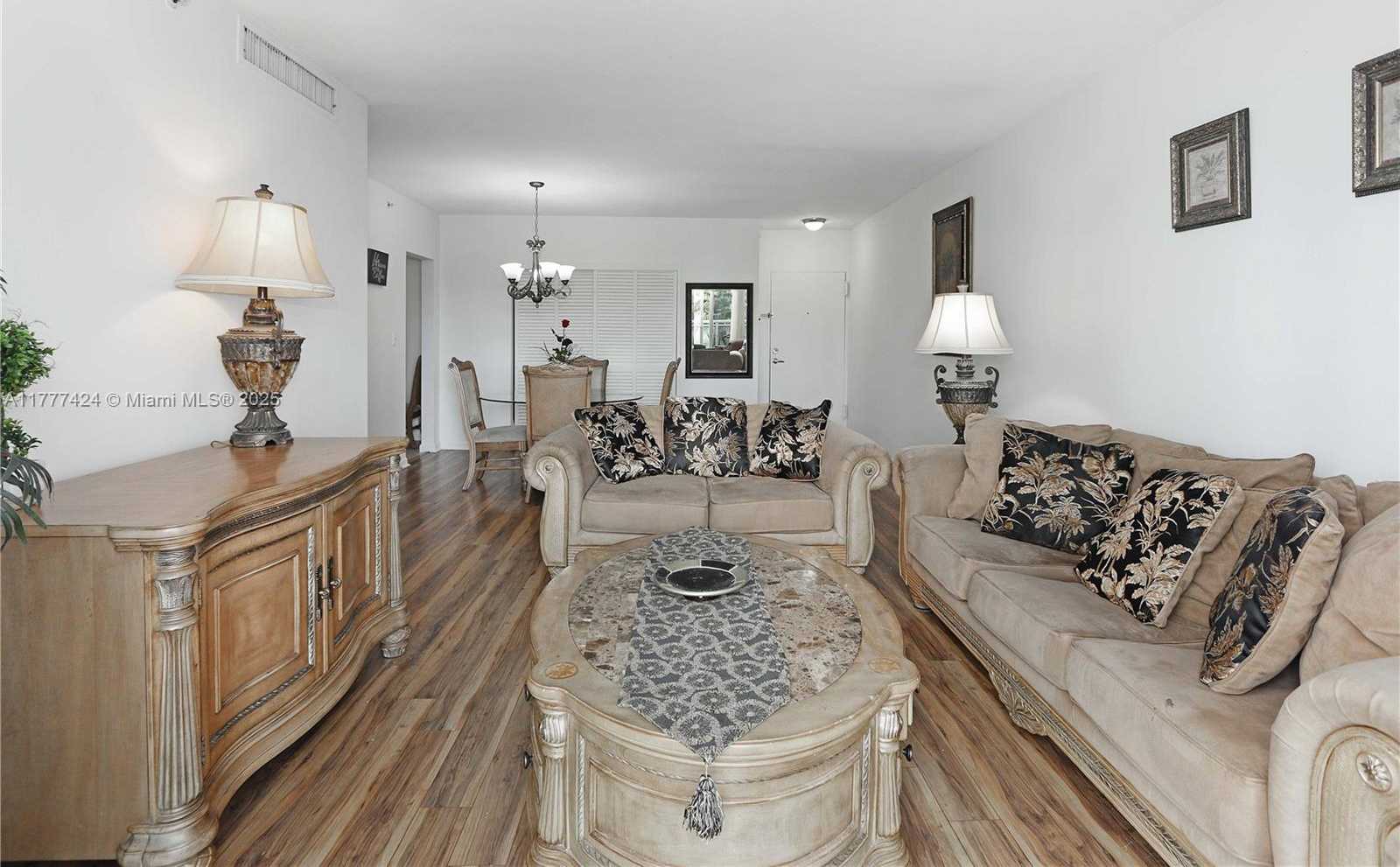 Small Image of 3001 SOUTH OCEAN DR #539, Hollywood Number 10