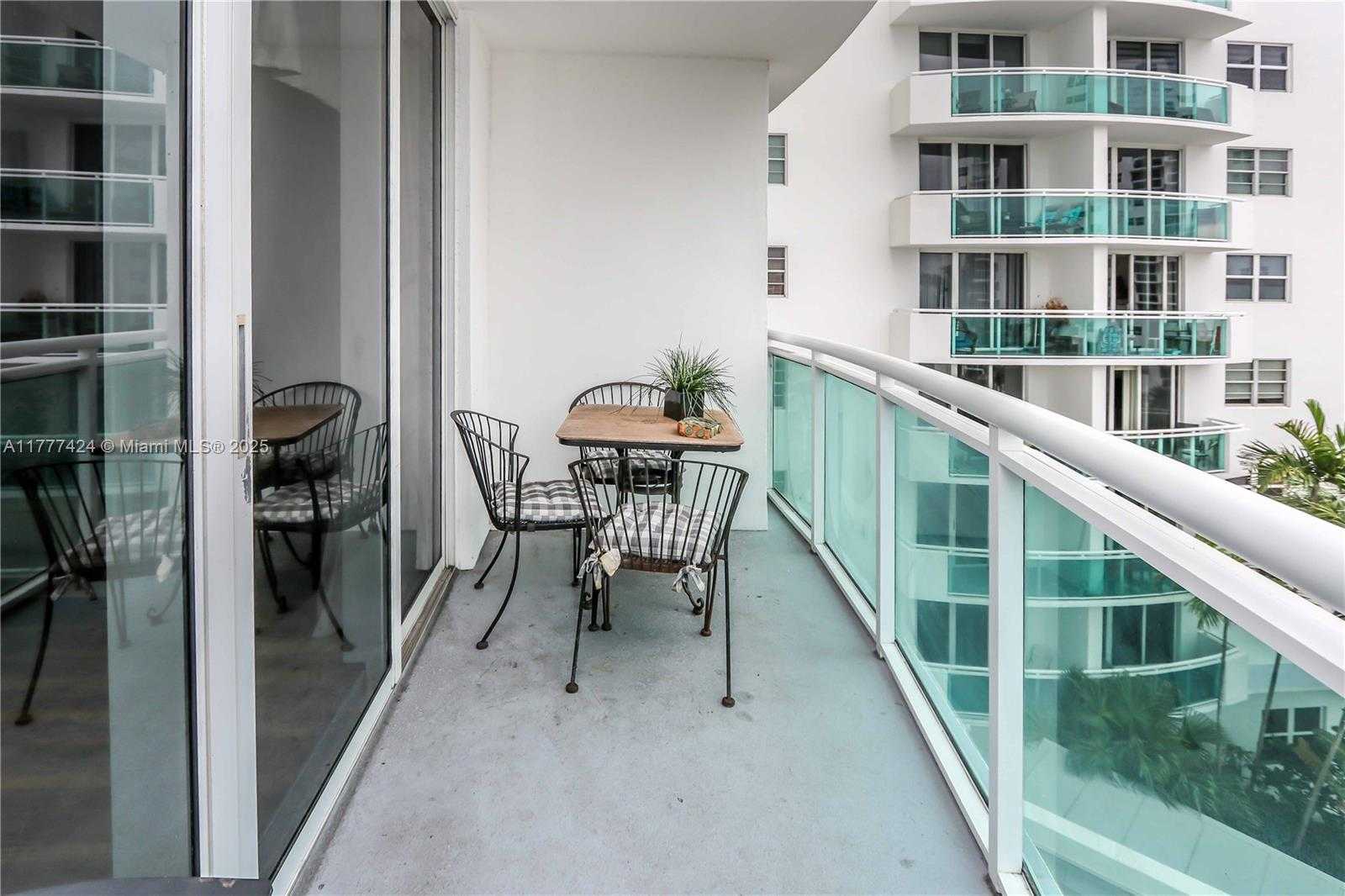 Small Image of 3001 SOUTH OCEAN DR #539, Hollywood Number 22