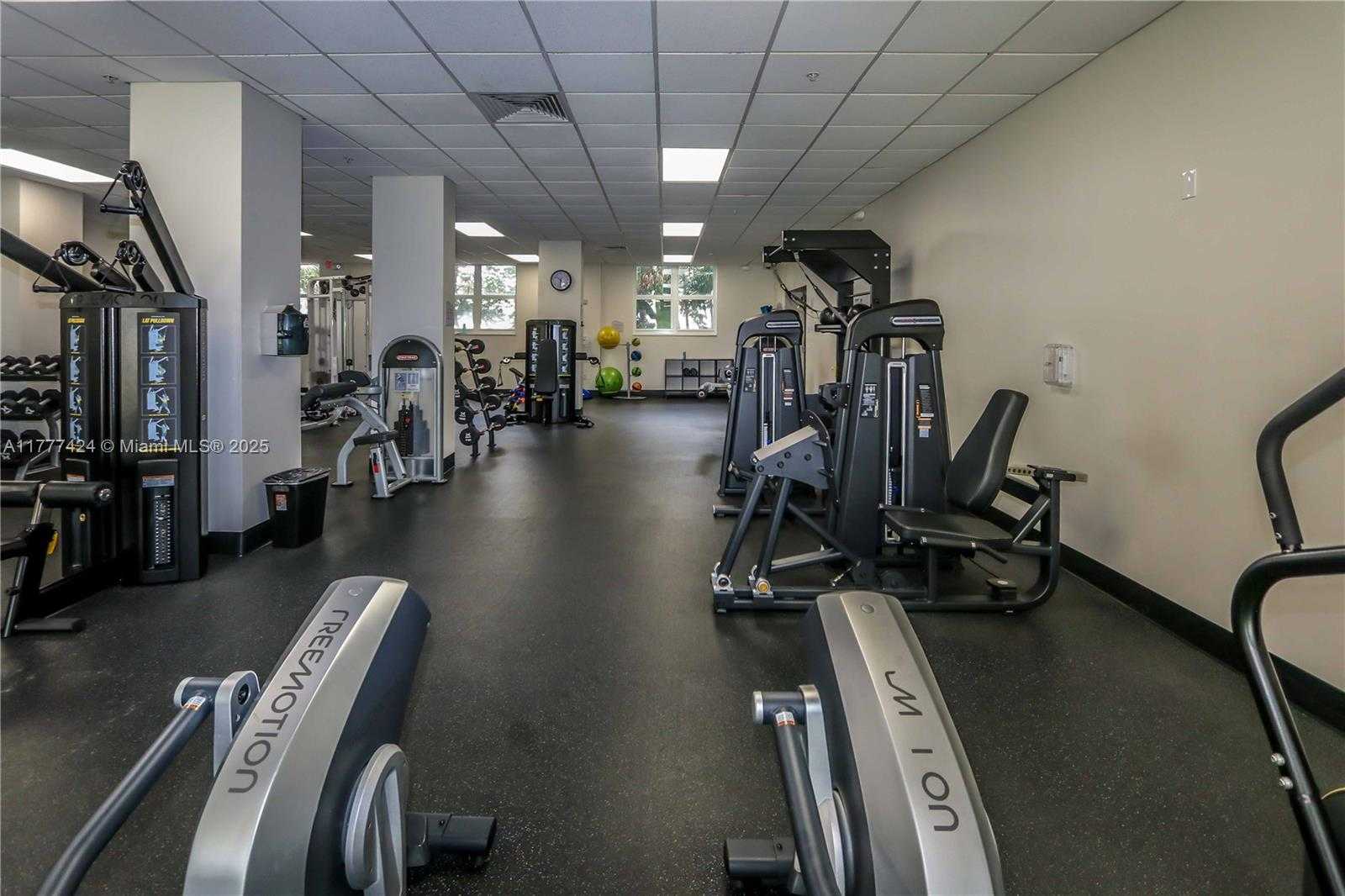 Small Image of 3001 SOUTH OCEAN DR #539, Hollywood Number 25