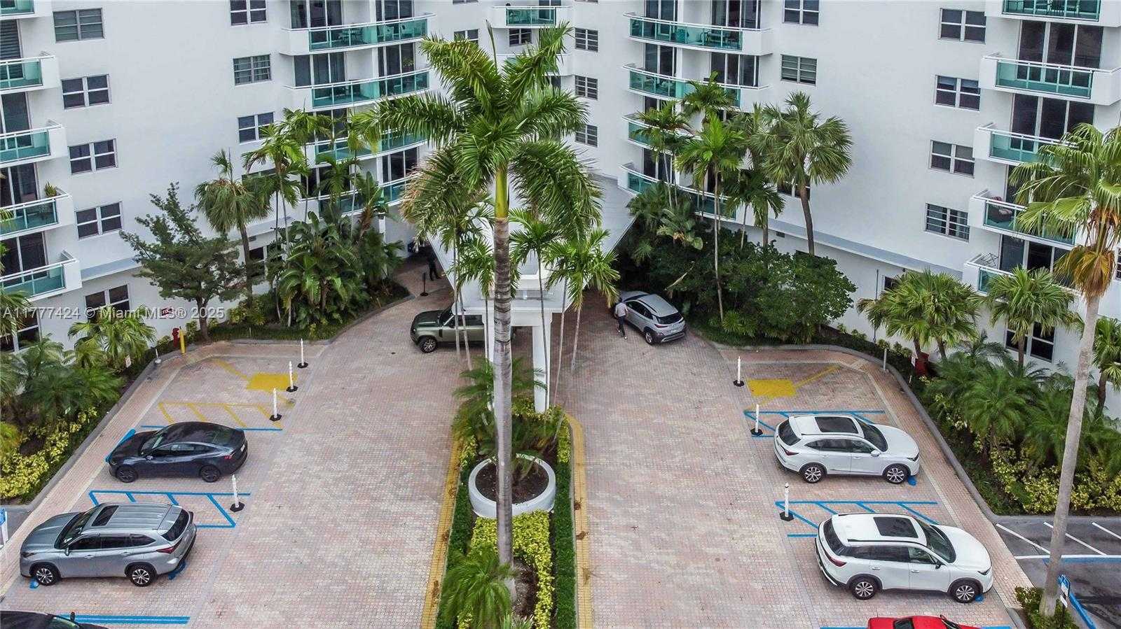 Small Image of 3001 SOUTH OCEAN DR #539, Hollywood Number 38