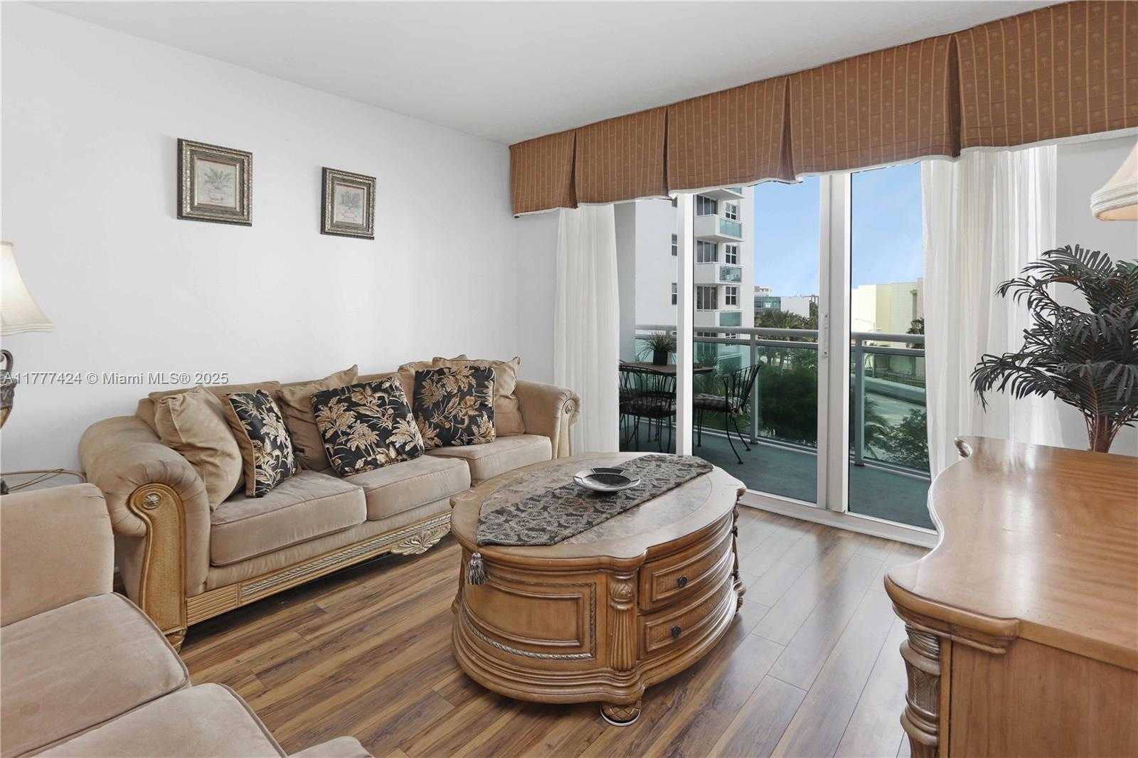 Small Image of 3001 SOUTH OCEAN DR #539, Hollywood Number 8