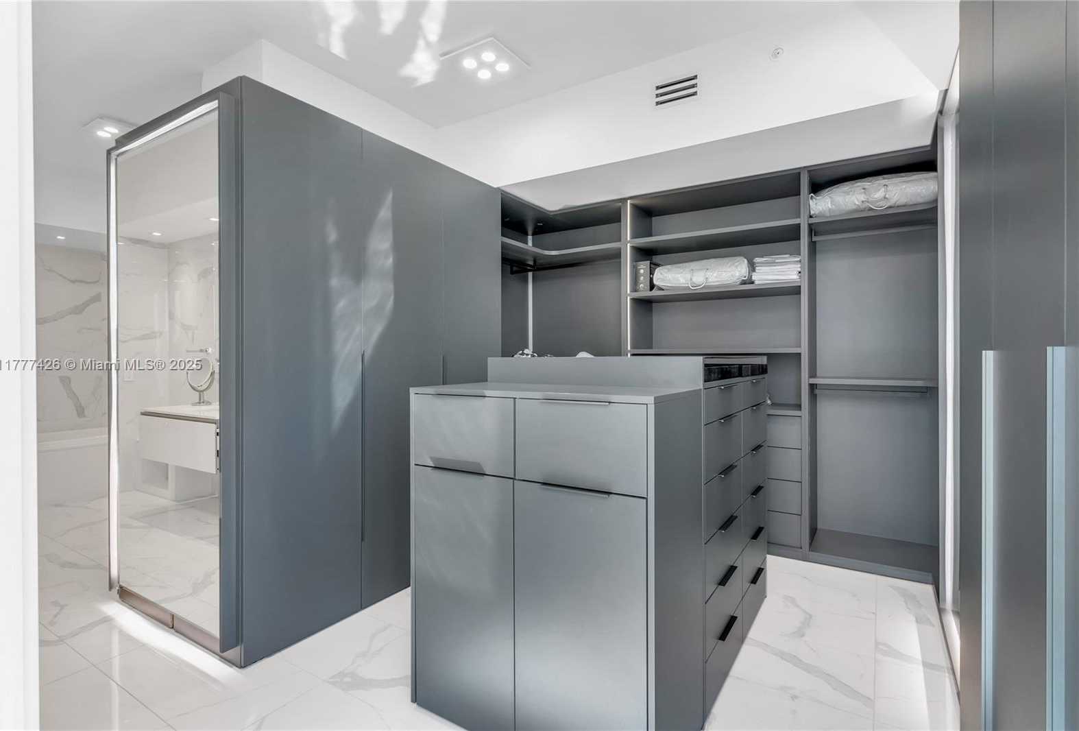 Small Image of 5000 ISLAND ESTATES DR #501, Aventura Number 21